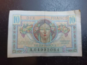 Billet de 10 Francs A.04992064 Bon Etat